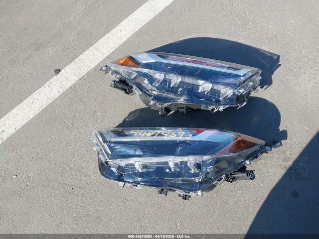 Продажа на аукционе авто 2024 Toyota Rav4 Xle Premium, vin: 2T3C1RFV6RC295200, номер лота: 44874093