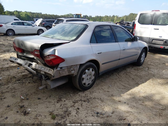 Aukcja sprzedaży 1998 Honda Accord Lx, vin: 1HGCG5648WA029265, numer aukcji: 44874105