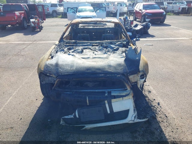 2014 Ford Mustang V6 Premium მანქანა იყიდება აუქციონზე, vin: 1ZVBP8AM9E5275491, აუქციონის ნომერი: 44874120