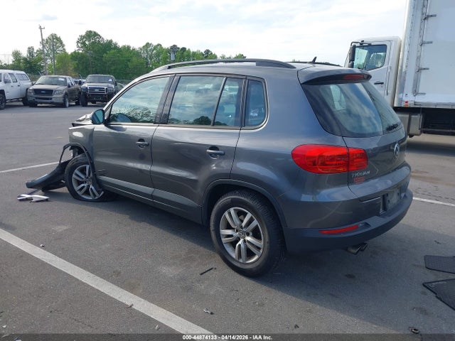 Продаж на аукціоні авто 2016 Volkswagen Tiguan S, vin: WVGBV7AX9GW520179, номер лоту: 44874133