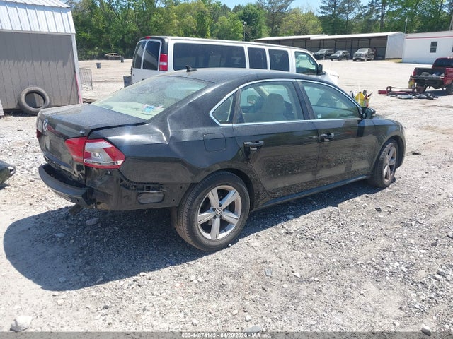 Продажа на аукционе авто 2014 Volkswagen Passat 2.5l Se, vin: 1VWBH7A32EC017288, номер лота: 44874143