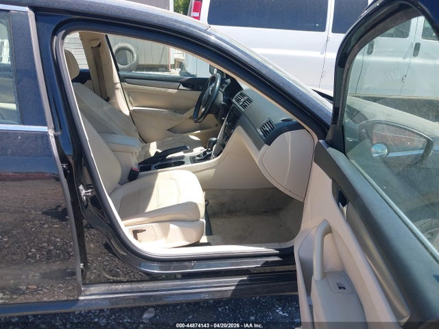 Продажа на аукционе авто 2014 Volkswagen Passat 2.5l Se, vin: 1VWBH7A32EC017288, номер лота: 44874143