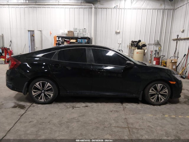 44874152 :رقم المزاد ، 19XFC1F39HE022624 vin ، 2017 Honda Civic Ex-t مزاد بيع