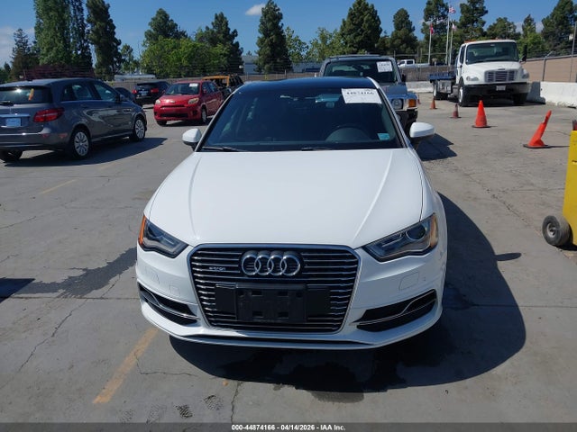WAUUPBFFXGA153068 Audi A3 E-tron 1.4t Premium