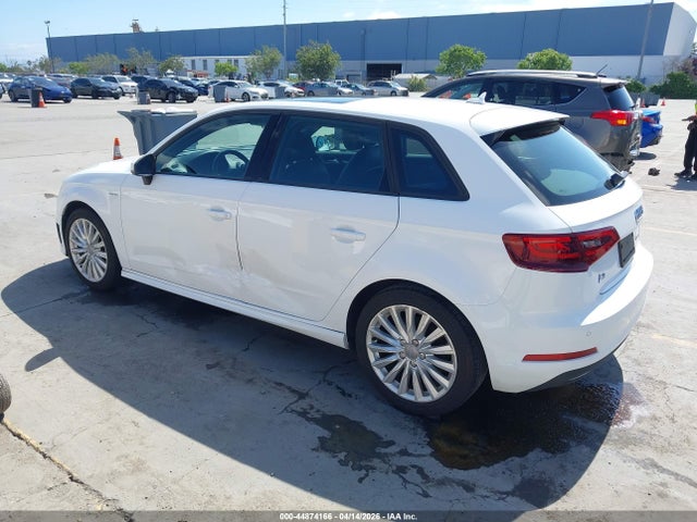 WAUUPBFFXGA153068 Audi A3 E-tron 1.4t Premium