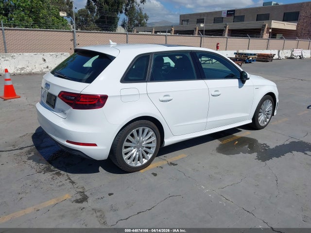 WAUUPBFFXGA153068 Audi A3 E-tron 1.4t Premium