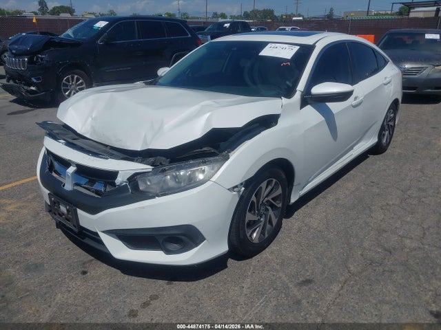 Honda CIVIC EX 2017 2HGFC2F87HH546975 Image 2