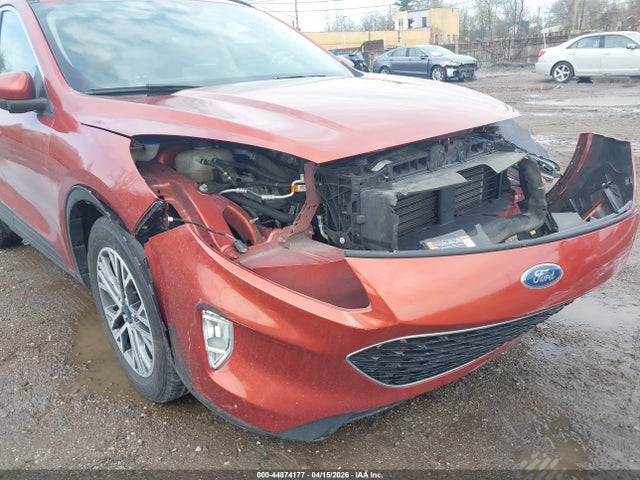 44874177 :رقم المزاد ، 1FMCU0H62LUB09398 vin ، 2020 Ford Escape Sel مزاد بيع