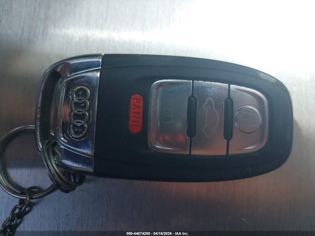 Продажа на аукционе авто 2013 Audi A4 2.0t Premium, vin: WAUFFAFL1DN046104, номер лота: 44874200
