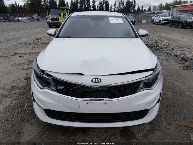 5XXGT4L36JG185500 KIA Optima Lx