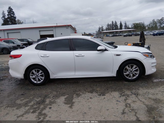 5XXGT4L36JG185500 KIA Optima Lx