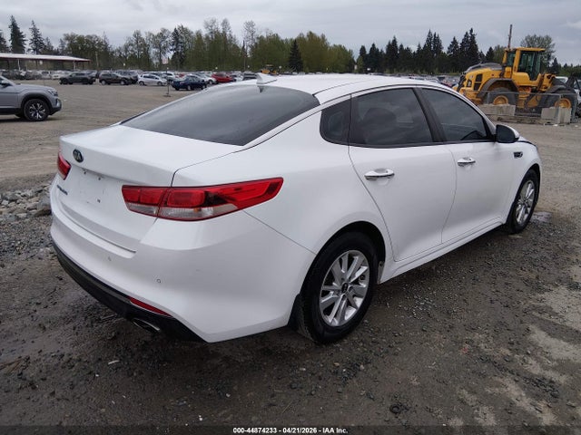 5XXGT4L36JG185500 KIA Optima Lx