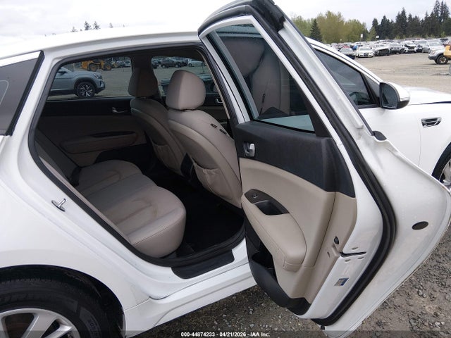 5XXGT4L36JG185500 KIA Optima Lx