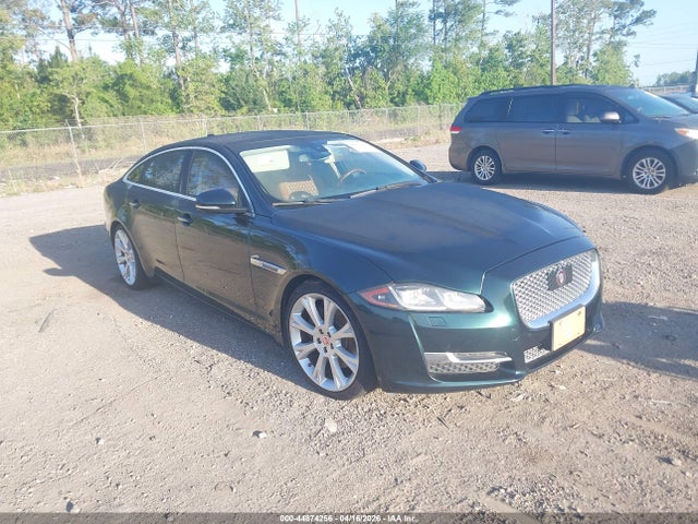 2017 JAGUAR XJ SAJWJ2GD5H8W04668