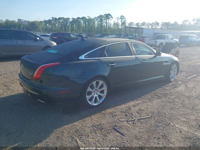 2017 JAGUAR XJ SAJWJ2GD5H8W04668 Photo 3