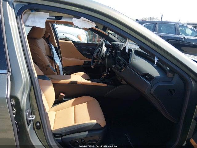 Продажа на аукционе авто 2025 Lexus Es 350, vin: 58ADZ1B19SU194305, номер лота: 44874292