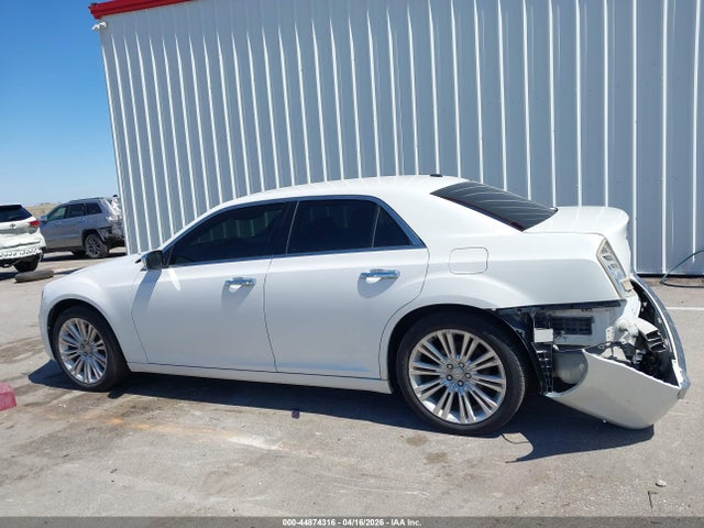 44874316 :رقم المزاد ، 2C3CA5CG7BH528640 vin ، 2011 Chrysler 300 Limited مزاد بيع