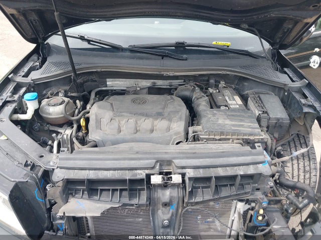 44874349 :رقم المزاد ، 3VV2B7AX7JM206200 vin ، 2018 Volkswagen Tiguan 2.0t Se/2.0t Sel مزاد بيع