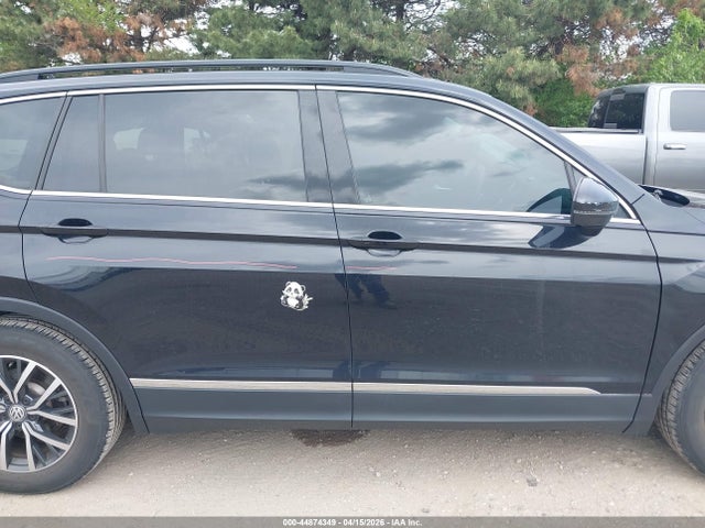 44874349 :رقم المزاد ، 3VV2B7AX7JM206200 vin ، 2018 Volkswagen Tiguan 2.0t Se/2.0t Sel مزاد بيع