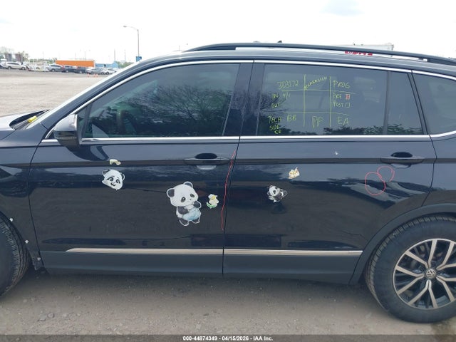 44874349 :رقم المزاد ، 3VV2B7AX7JM206200 vin ، 2018 Volkswagen Tiguan 2.0t Se/2.0t Sel مزاد بيع