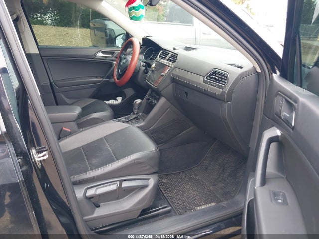 44874349 :رقم المزاد ، 3VV2B7AX7JM206200 vin ، 2018 Volkswagen Tiguan 2.0t Se/2.0t Sel مزاد بيع