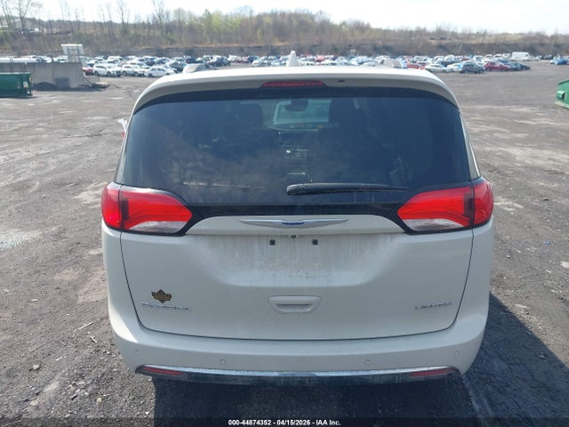 2020 Chrysler Pacifica Limited მანქანა იყიდება აუქციონზე, vin: 2C4RC1GG1LR195429, აუქციონის ნომერი: 44874352