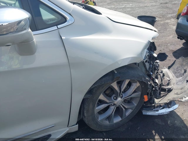 2020 Chrysler Pacifica Limited მანქანა იყიდება აუქციონზე, vin: 2C4RC1GG1LR195429, აუქციონის ნომერი: 44874352