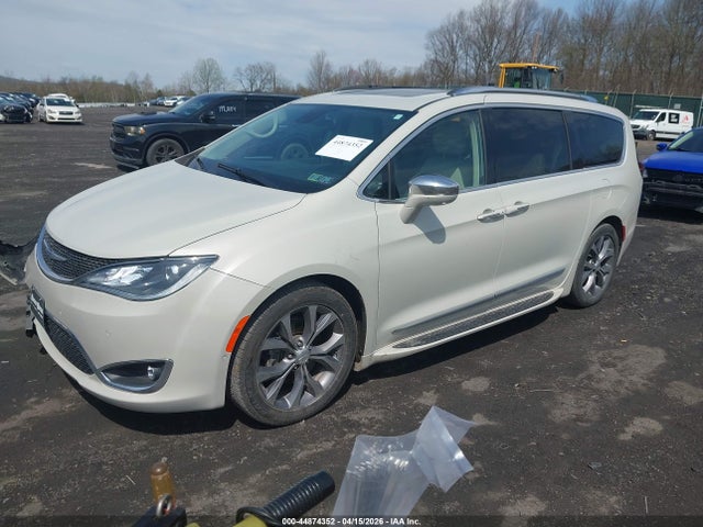 2020 Chrysler Pacifica Limited მანქანა იყიდება აუქციონზე, vin: 2C4RC1GG1LR195429, აუქციონის ნომერი: 44874352