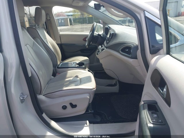 2020 Chrysler Pacifica Limited მანქანა იყიდება აუქციონზე, vin: 2C4RC1GG1LR195429, აუქციონის ნომერი: 44874352