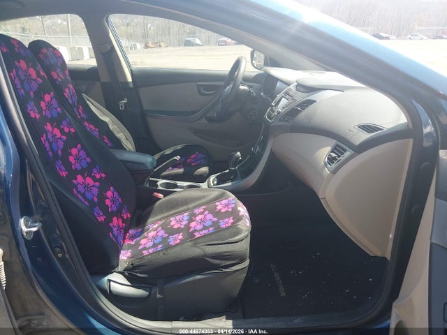 Продажа на аукционе авто 2016 Hyundai Elantra Se, vin: KMHDH4AE5GU544875, номер лота: 44874353