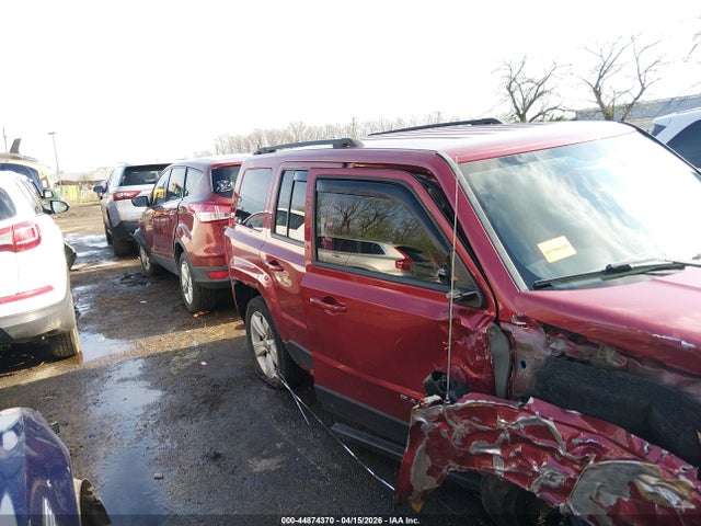 2012 Jeep Patriot Latitude მანქანა იყიდება აუქციონზე, vin: 1C4NJRFB7CD621992, აუქციონის ნომერი: 44874370