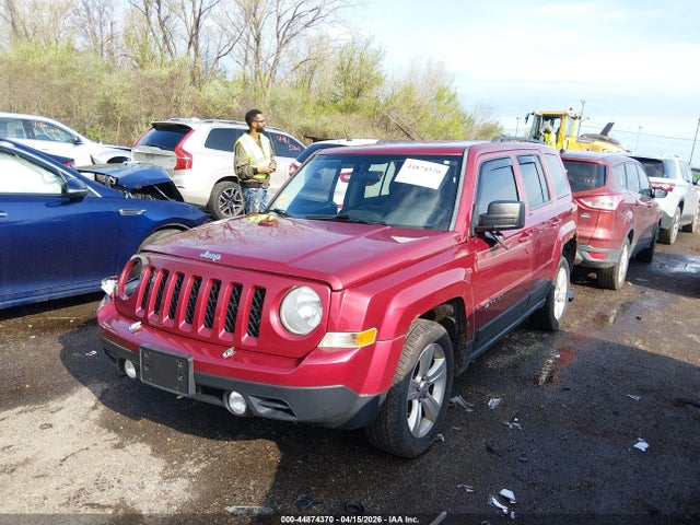 2012 Jeep Patriot Latitude მანქანა იყიდება აუქციონზე, vin: 1C4NJRFB7CD621992, აუქციონის ნომერი: 44874370