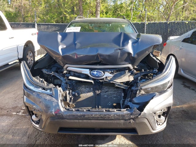 44874385 :رقم المزاد ، JF2SKAJC2MH561729 vin ، 2021 Subaru Forester Premium مزاد بيع