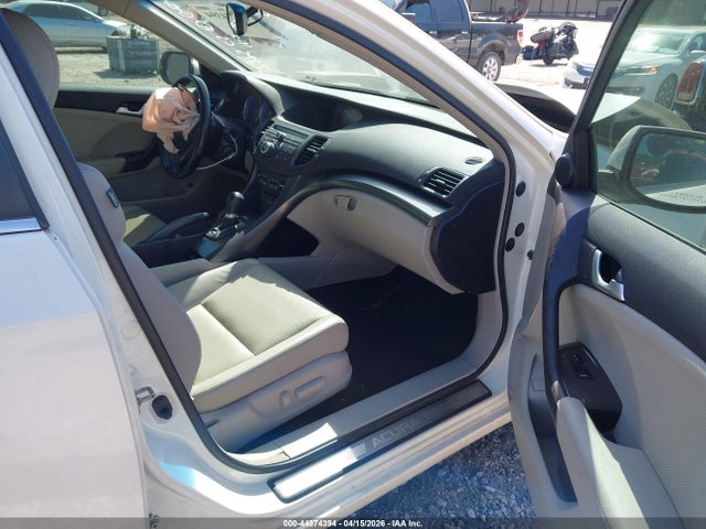 Продажа на аукционе авто 2011 Acura Tsx 2.4, vin: JH4CW2H61BC002775, номер лота: 44874394