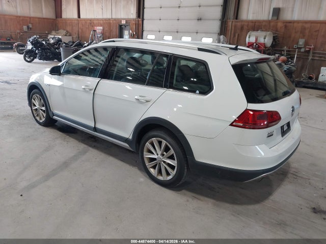 2017 VOLKSWAGEN GOLF ALLTRACK 3VWH17AUXHM530007 Photo 2