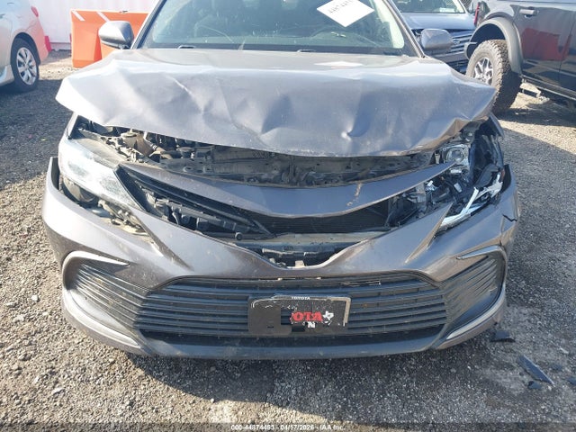 Продажа на аукционе авто 2022 Toyota Camry Le, vin: 4T1C11AK9NU633799, номер лота: 44874453