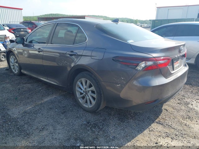 Продажа на аукционе авто 2022 Toyota Camry Le, vin: 4T1C11AK9NU633799, номер лота: 44874453
