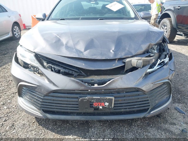 Продажа на аукционе авто 2022 Toyota Camry Le, vin: 4T1C11AK9NU633799, номер лота: 44874453
