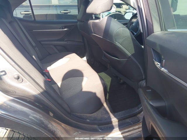 Продажа на аукционе авто 2022 Toyota Camry Le, vin: 4T1C11AK9NU633799, номер лота: 44874453