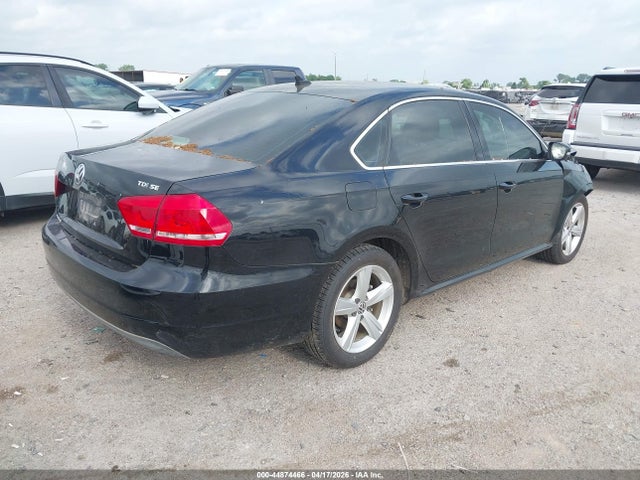 44874466 :رقم المزاد ، 1VWBN7A36CC078780 vin ، 2012 Volkswagen Passat 2.0l Tdi Se مزاد بيع