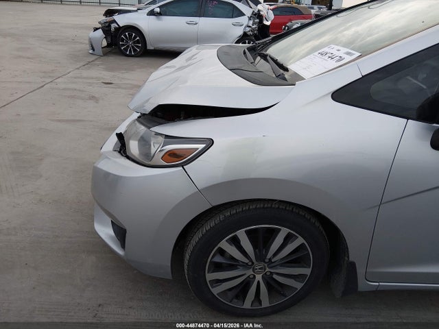 44874470 :رقم المزاد ، 3HGGK5H8XFM716251 vin ، 2015 Honda Fit Ex/ex-l مزاد بيع