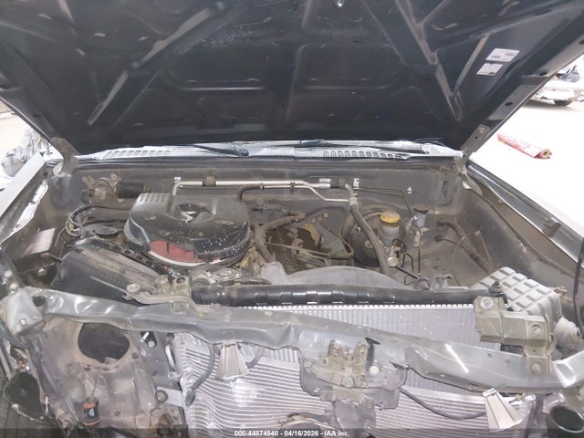 44874540 :رقم المزاد ، 1N6DD26S3YC414830 vin ، 2000 Nissan Frontier Xe مزاد بيع