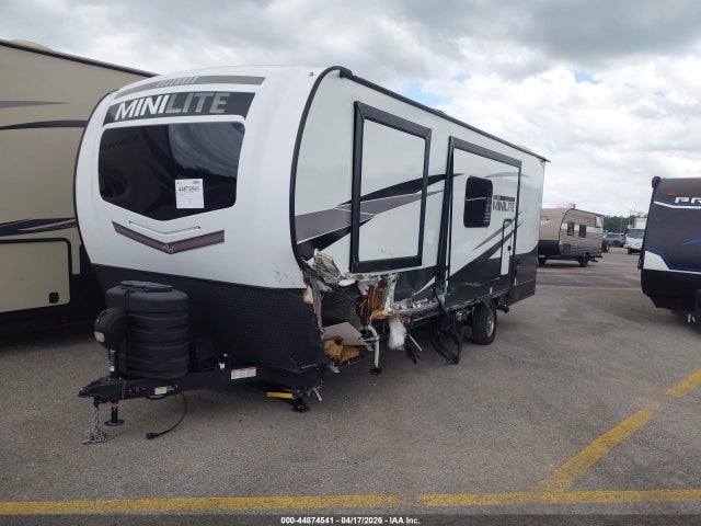 2025 Forest River Rockwood Mini Lite მანქანა იყიდება აუქციონზე, vin: 4X4TRLB27SD461981, აუქციონის ნომერი: 44874541