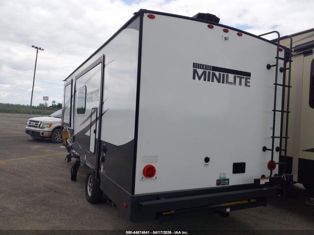 2025 Forest River Rockwood Mini Lite მანქანა იყიდება აუქციონზე, vin: 4X4TRLB27SD461981, აუქციონის ნომერი: 44874541