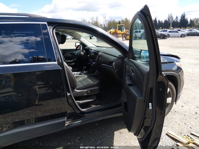 1GNEVHKW9JJ216228 Chevrolet Traverse 3lt