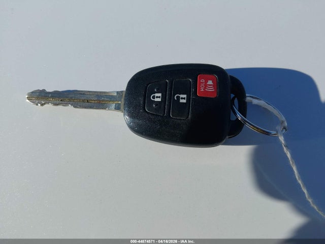 Продаж на аукціоні авто 2015 Toyota Prius C Two, vin: JTDKDTB38F1097313, номер лоту: 44874571