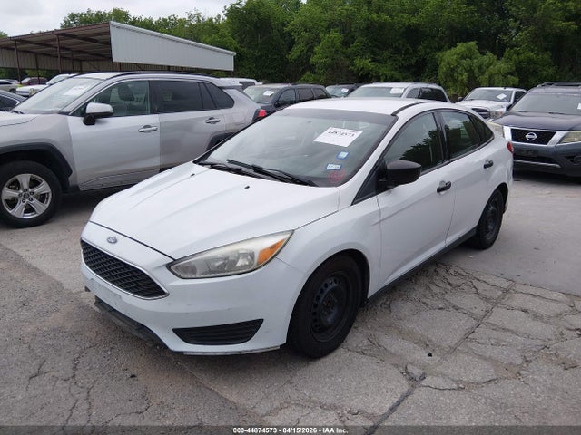 Ford FOCUS S 2017 1FADP3E21HL211474 Image 2