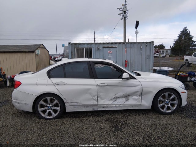 44874576 :رقم المزاد ، WBA3A9G5XDNP37132 vin ، 2013 Bmw 335i مزاد بيع