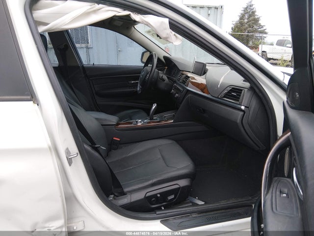 44874576 :رقم المزاد ، WBA3A9G5XDNP37132 vin ، 2013 Bmw 335i مزاد بيع