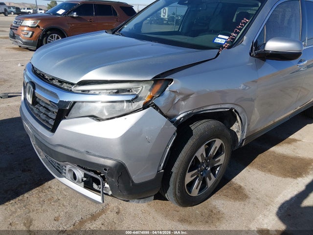 44874598 :رقم المزاد ، 5FPYK3F76HB011799 vin ، 2017 Honda Ridgeline Rtl-e مزاد بيع